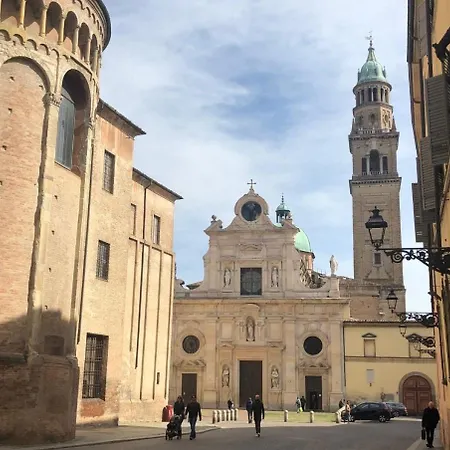 Luxury 6 Al Duomo Di * Parme